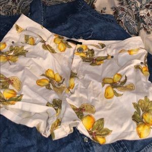 Lemon shorts